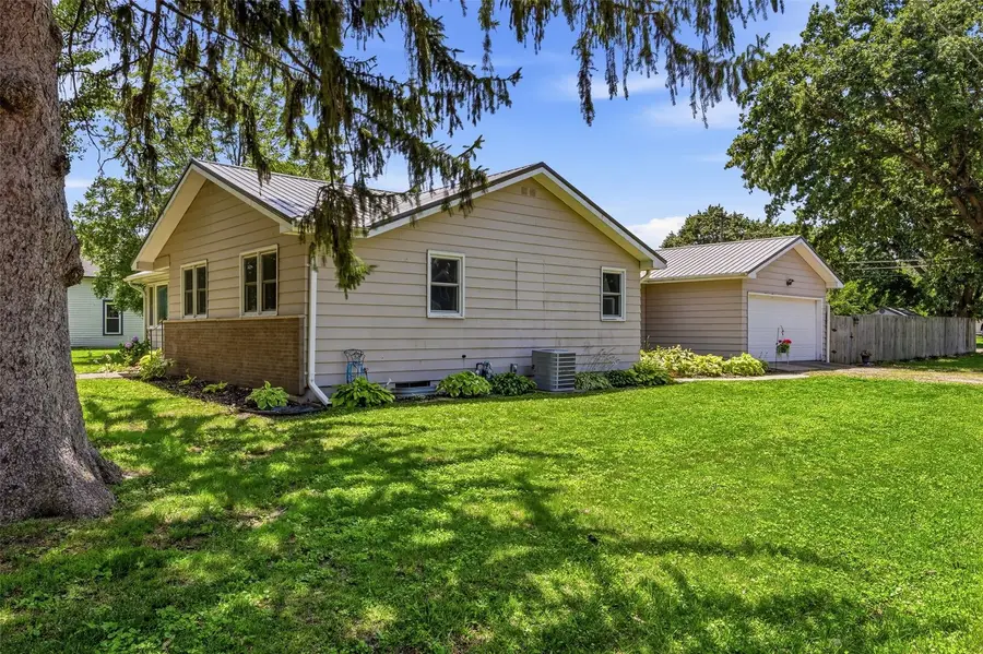 209 N Walnut Street, Winfield, IA 52659 - #3