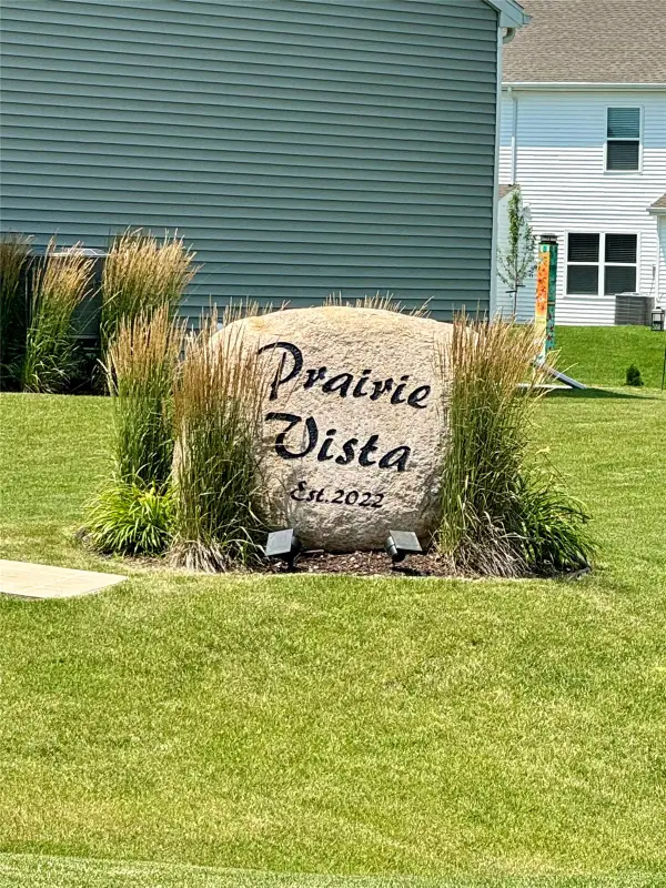 813 Alder Drive, Palo, IA 52324