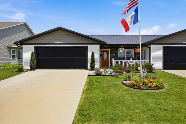 122 Towne Centre Drive, Urbana, IA 52345