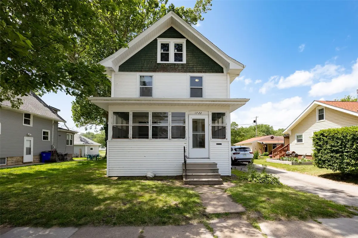 1722 Ellis Blvd Nw, Cedar Rapids, IA 52405 - #1