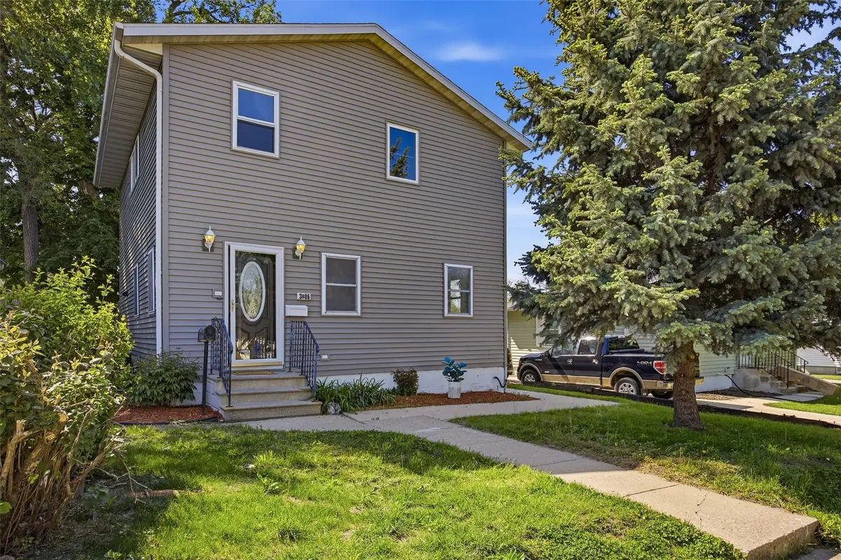 3806 E Ave Ne Ne, Cedar Rapids, IA 52402 - #1