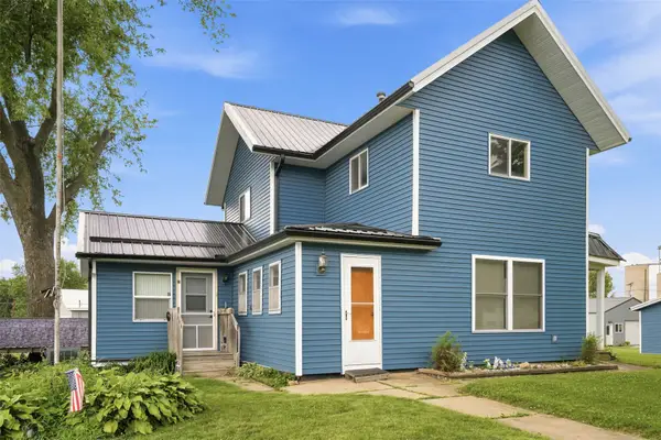 14 Greene Street, Walker, IA 52352