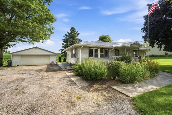 703 E State Street, Williamsburg, IA 52361