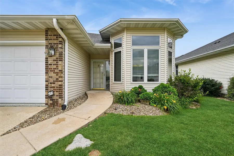 633 Tiffany Drive Ne, Cedar Rapids, IA 52402 - #3