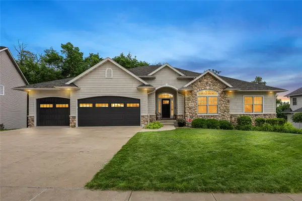 3030 Old Orchard Road Ne, Cedar Rapids, IA 52402