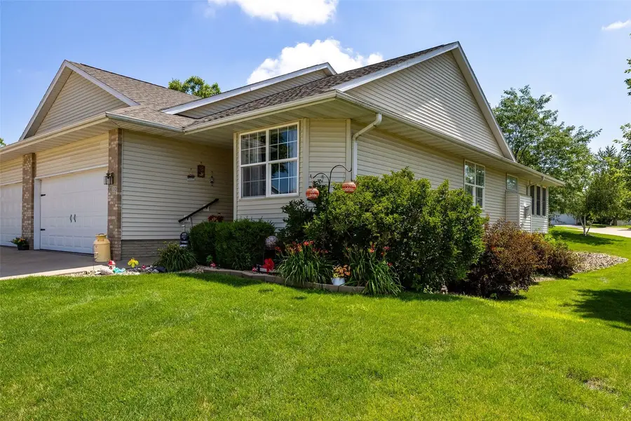 6610 Waterview Dr Sw #6610, Cedar Rapids, IA 52404 - #2