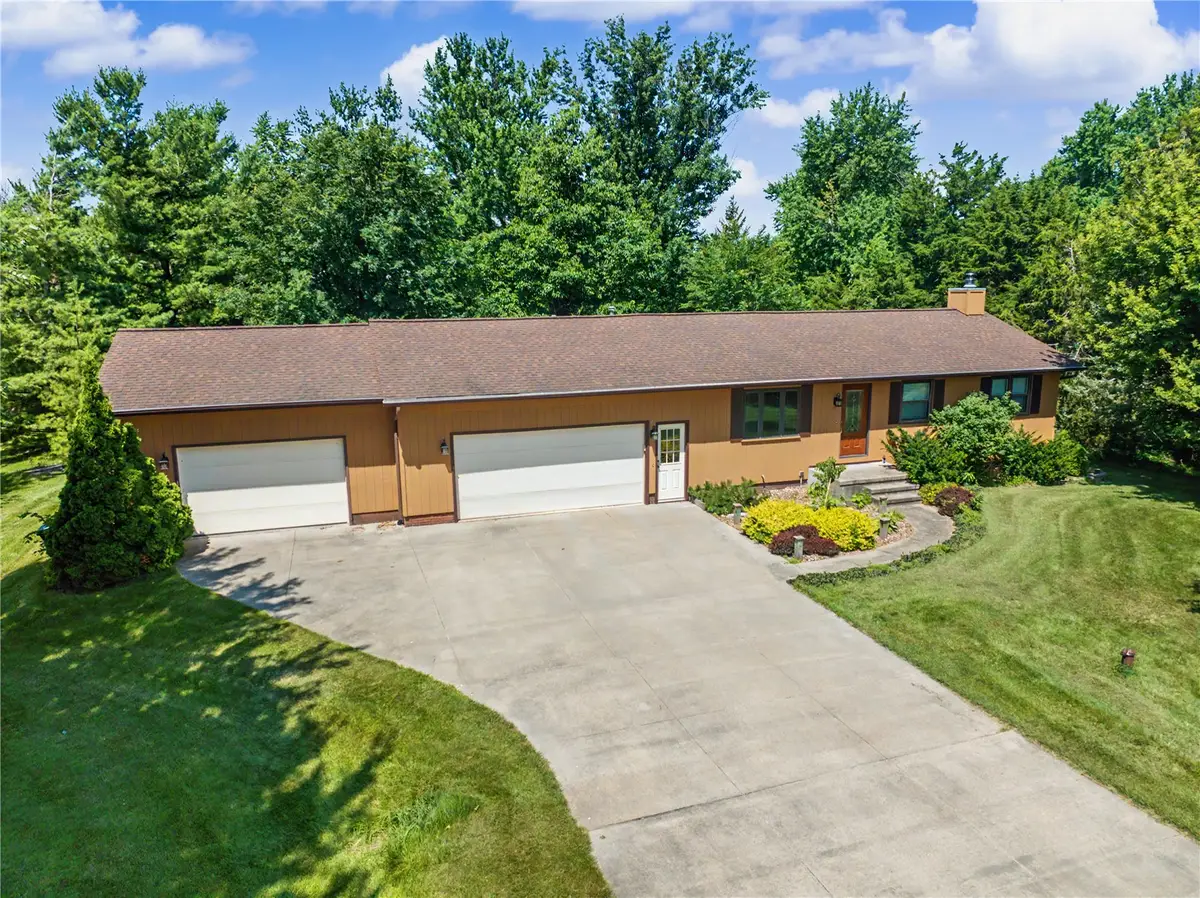 5304 Smithland Drive, Marion, IA 52302 - #1