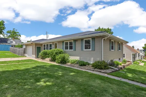 2228 Mallory Street Sw, Cedar Rapids, IA 52404