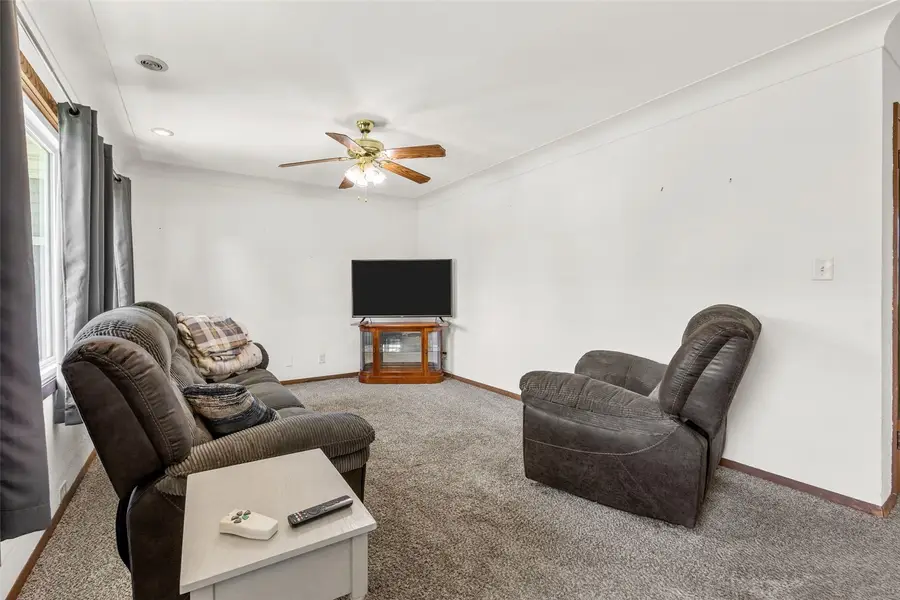 2228 Mallory Street Sw, Cedar Rapids, IA 52404 - #2