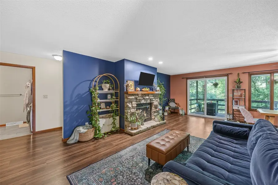 1709 Pikes Peak Ct Ne #H, Cedar Rapids, IA 52402 - #2