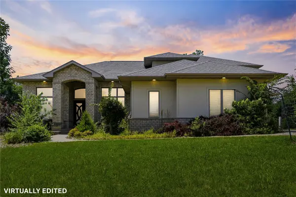 200 Auburn East Ln, Coralville, IA 52241
