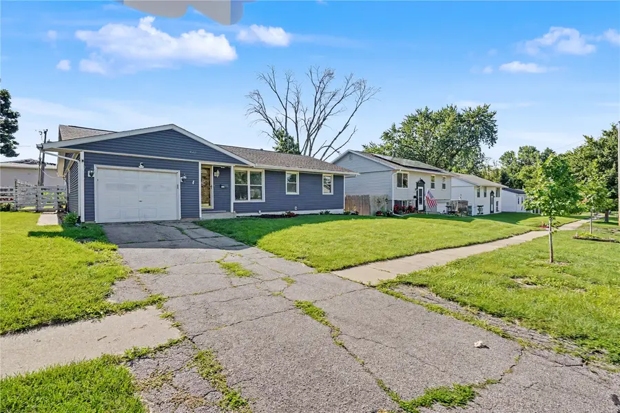 4520 Navajo Drive Ne, Cedar Rapids, IA 52402 - #2