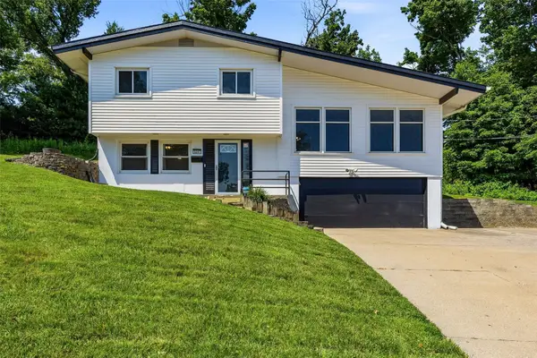 3207 Rosewood Court Ne, Cedar Rapids, IA 52402