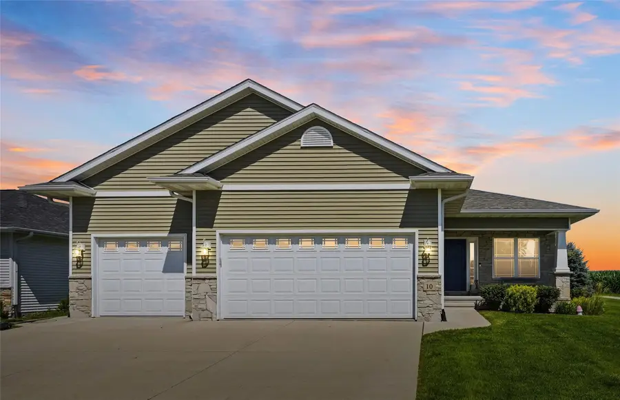 10 N Sunset Drive, North Liberty, IA 52317 - #2