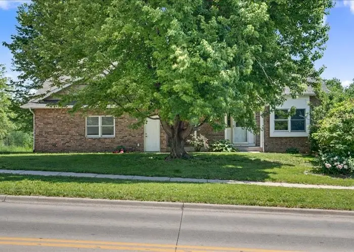 923 12th Avenue, Coralville, IA 52241 - #1