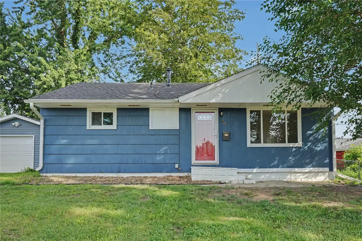 901 Harold Dr Se, Cedar Rapids, IA 52403 - #1