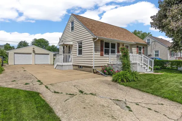 212 22nd Street Nw, Cedar Rapids, IA 52405