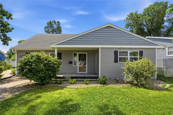 1287 29th Street Ne, Cedar Rapids, IA 52402