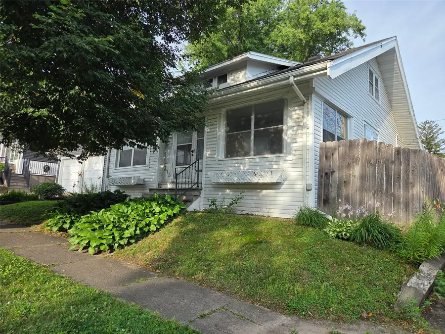 373 21st Street Se, Cedar Rapids, IA 52403 - #2