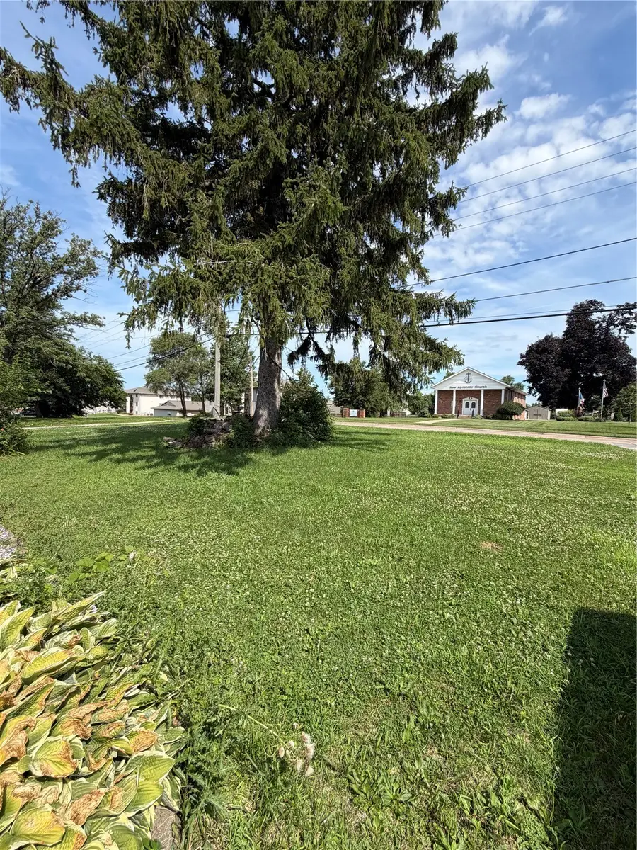2921 Wilson Avenue Sw, Cedar Rapids, IA 52404 - #2
