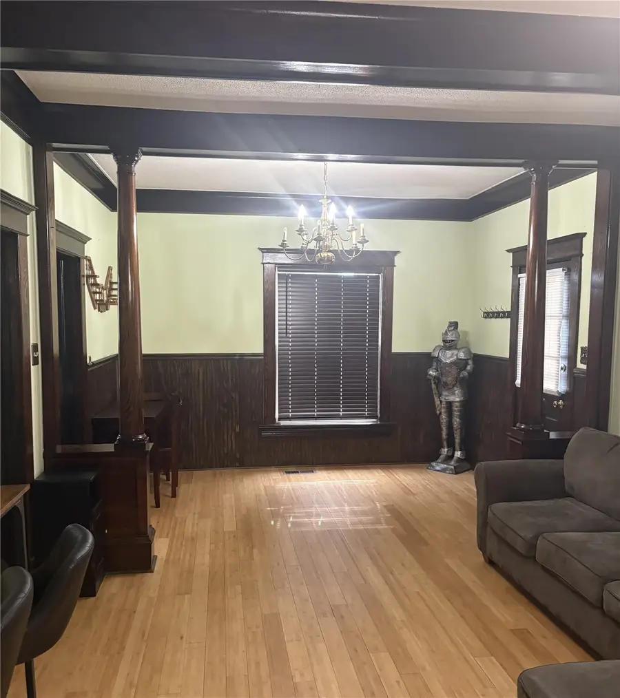 114 W Oak Street, North English, IA 52316 - #2