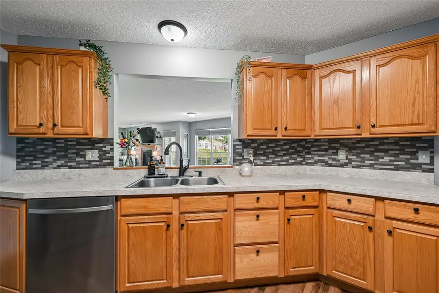 1242 Litchfield Drive #A, Hiawatha, IA 52233 - #3