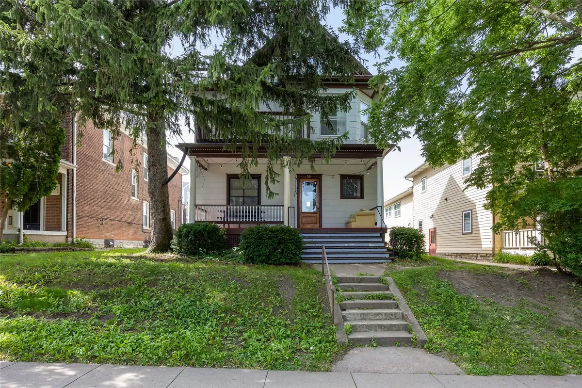 521 E College Street, Iowa City, IA 52240 - #1