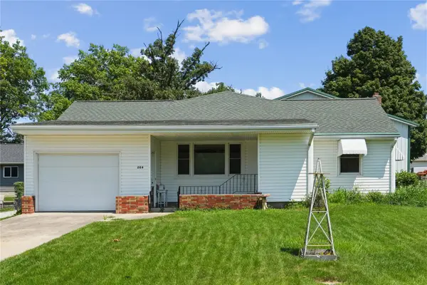 204 Walnut Street Nw, Blairstown, IA 52209