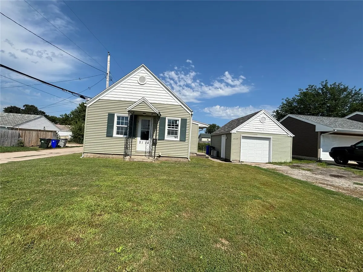 2119 8th Street Sw, Cedar Rapids, IA 52404 - #1