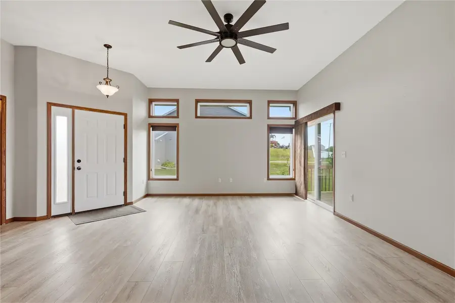 3238 Blackberry Circle Sw, Cedar Rapids, IA 52404 - #3