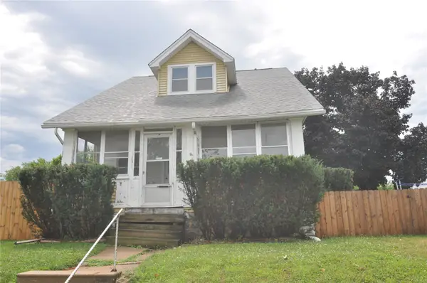 633 19th Avenue, Cedar Rapids, IA 52404