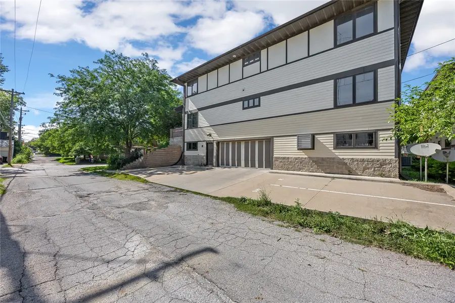 30-36 N Lucas Street, Iowa City, IA 52246 - #3
