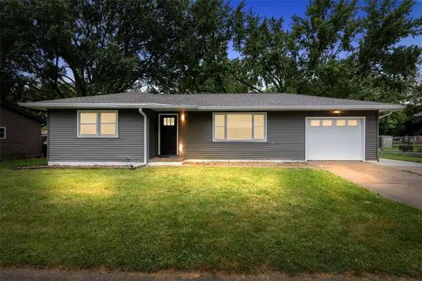 1917 California Avenue, Iowa City, IA 52240