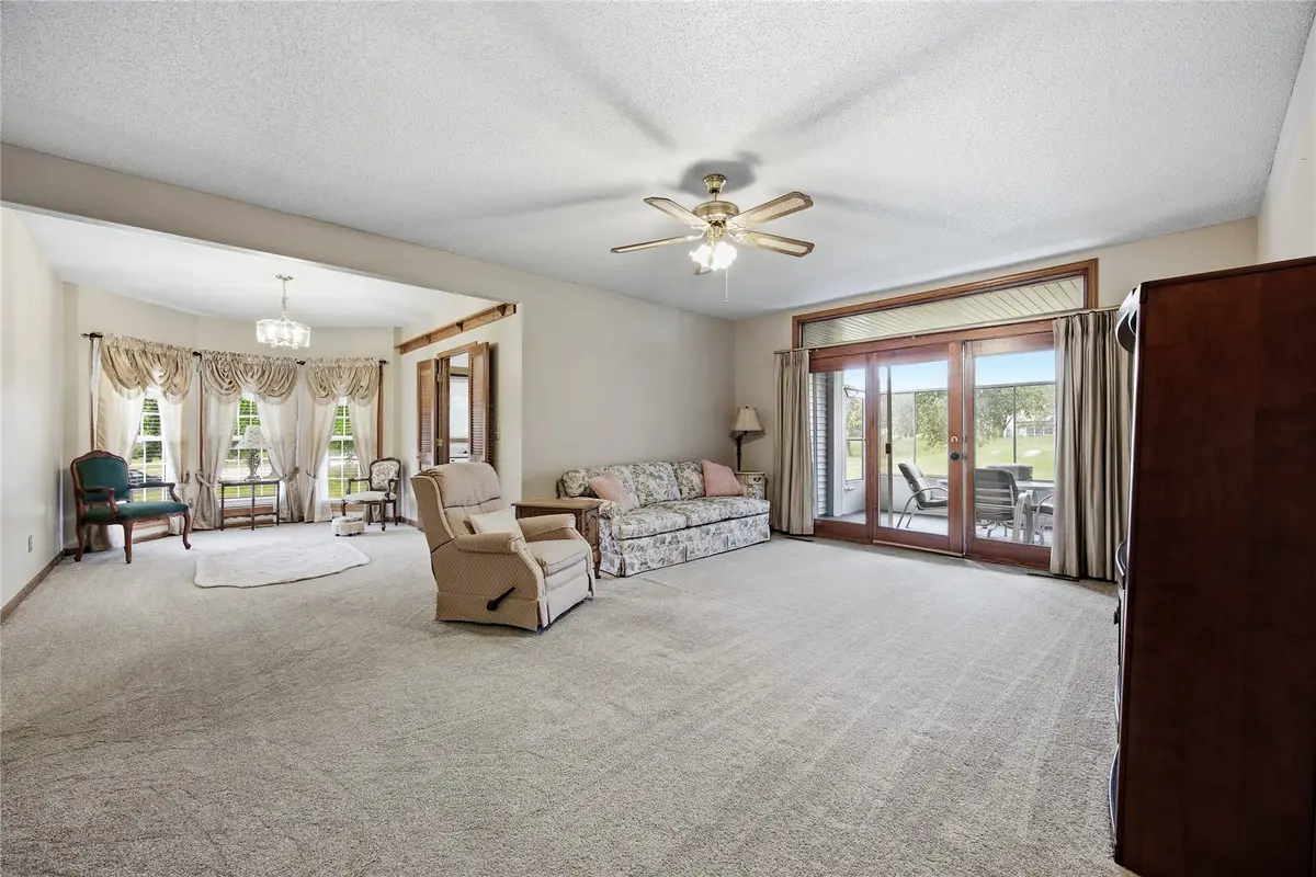 4425 Westchester Drive Ne #B, Cedar Rapids, IA 52402 - #1