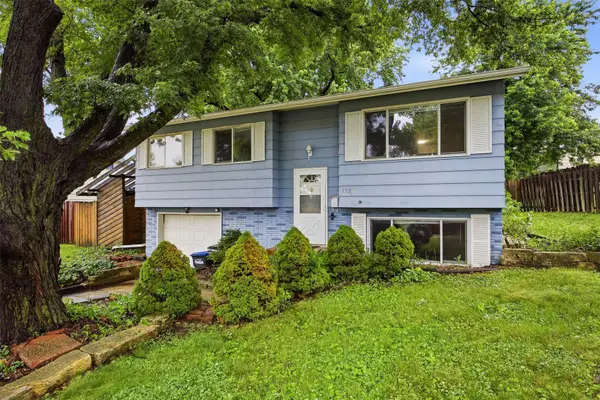 1175 Lindale Drive, Marion, IA 52302