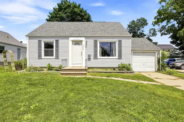 1040 2nd Avenue, Marion, IA 52302