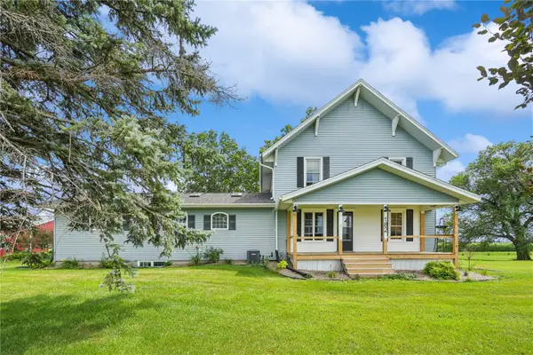 182 Dubuque Road, Springville, IA 52336