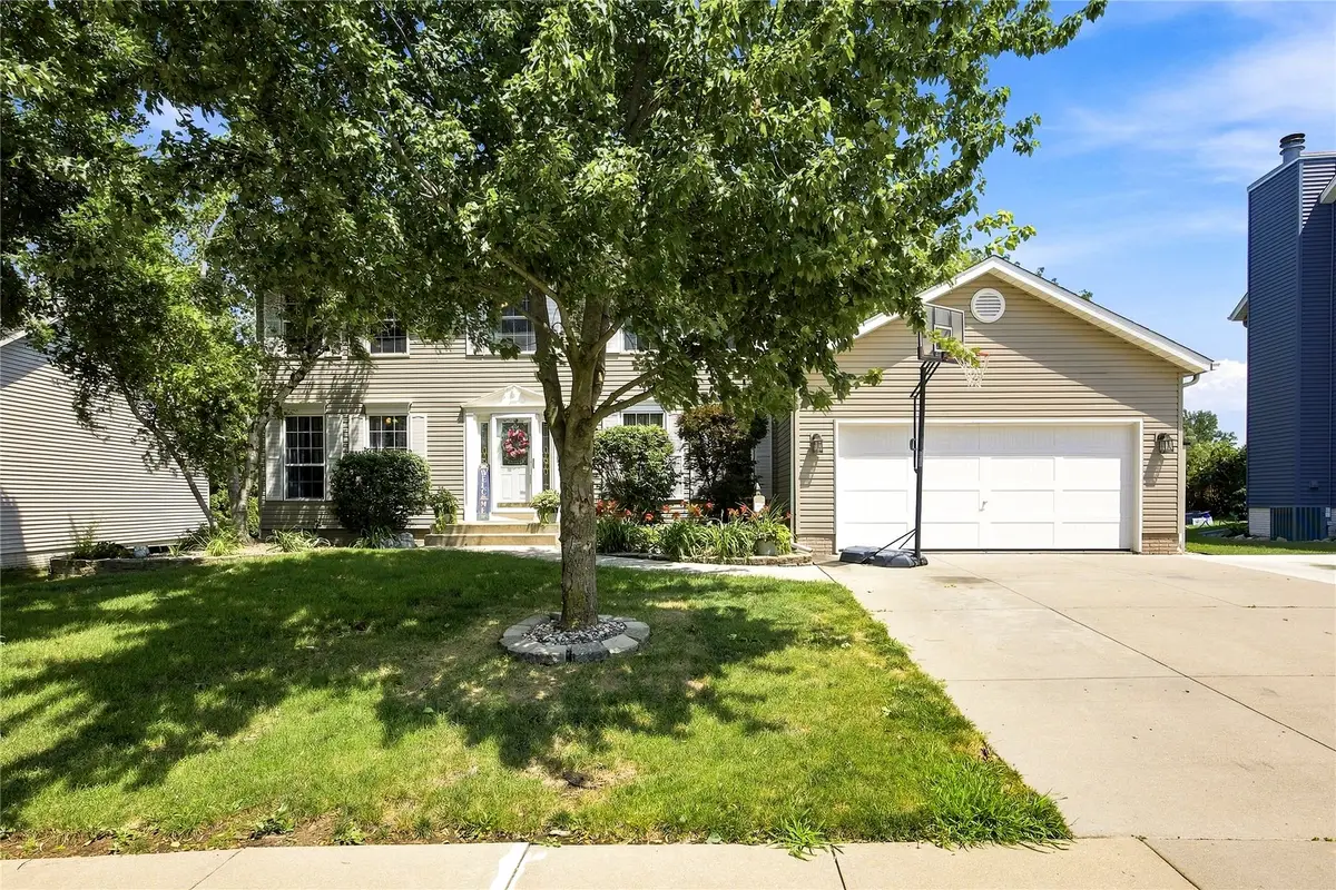 419 Rockvalley Drive Sw, Cedar Rapids, IA 52404 - #1
