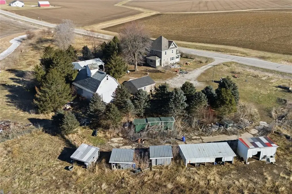 2292 Highway V18, Clutier, IA 52217 - #1