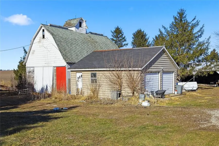 2292 Highway V18, Clutier, IA 52217 - #2