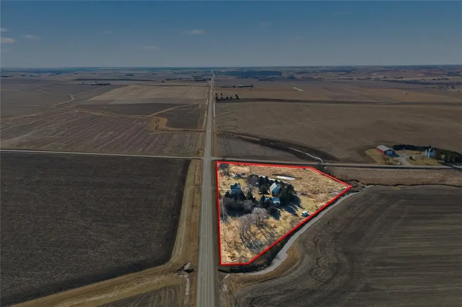 2292 Highway V18, Clutier, IA 52217 - #3