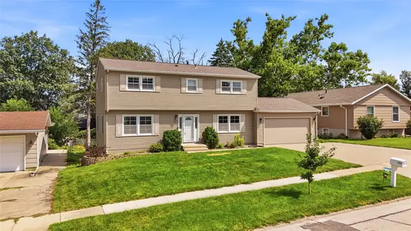 304 NE Norman Drive, Cedar Rapids, IA 52402