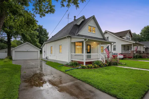 288 W Randolph, Marengo, IA 52301