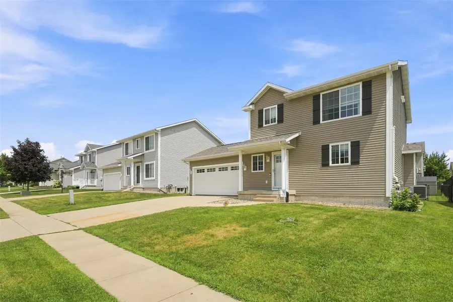 3305 Lennon Lane, Marion, IA 52302 - #2