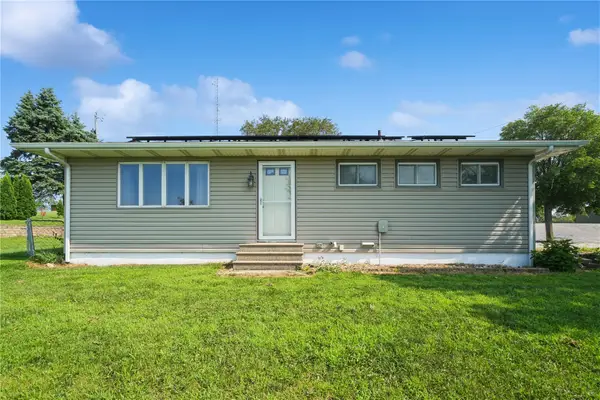 410 Lehnen Street, Norway, IA 52318