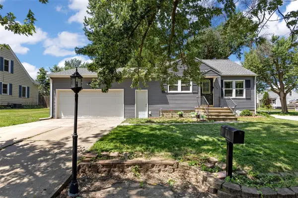 1300 English Boulevard, Marion, IA 52302