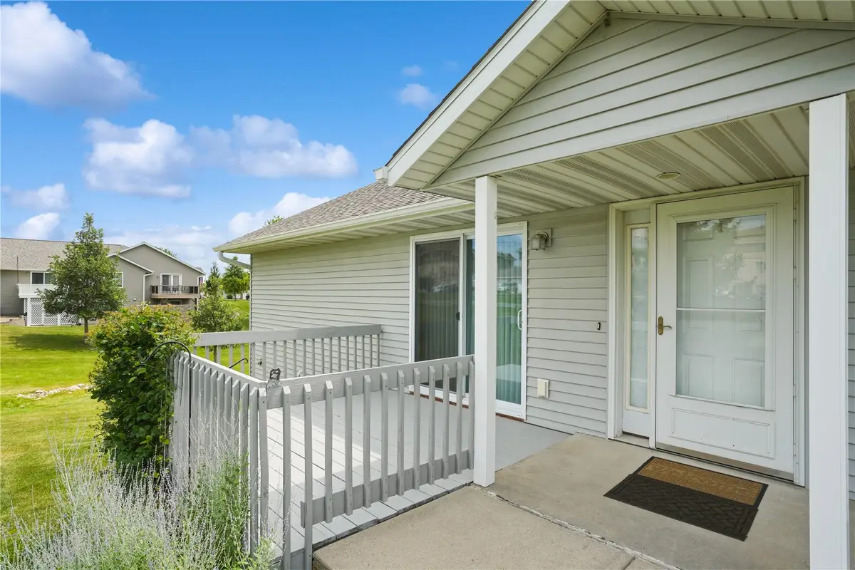 3301 Banar Drive Sw #C, Cedar Rapids, IA 52404 - #1