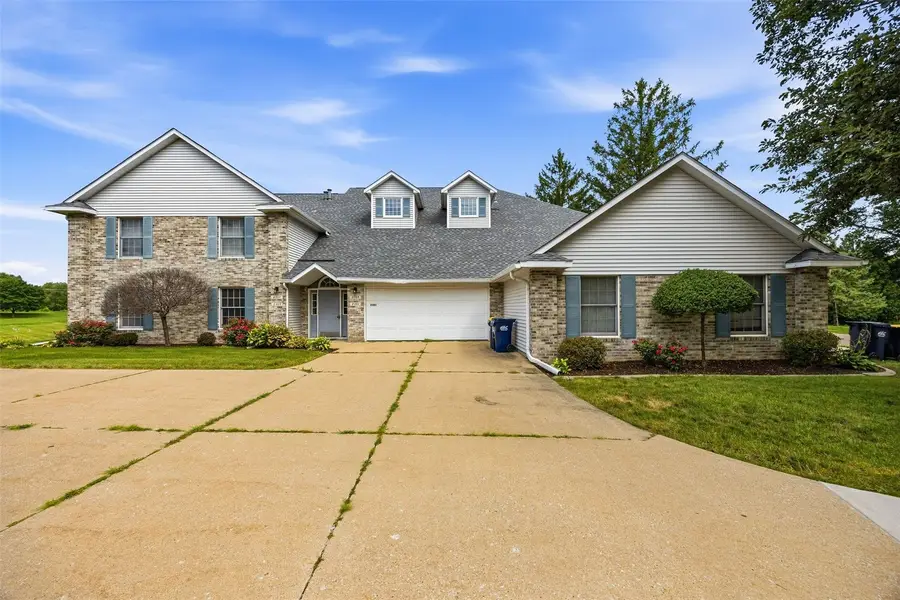 2301 Willowbrooke Lane, Iowa City, IA 52246 - #2