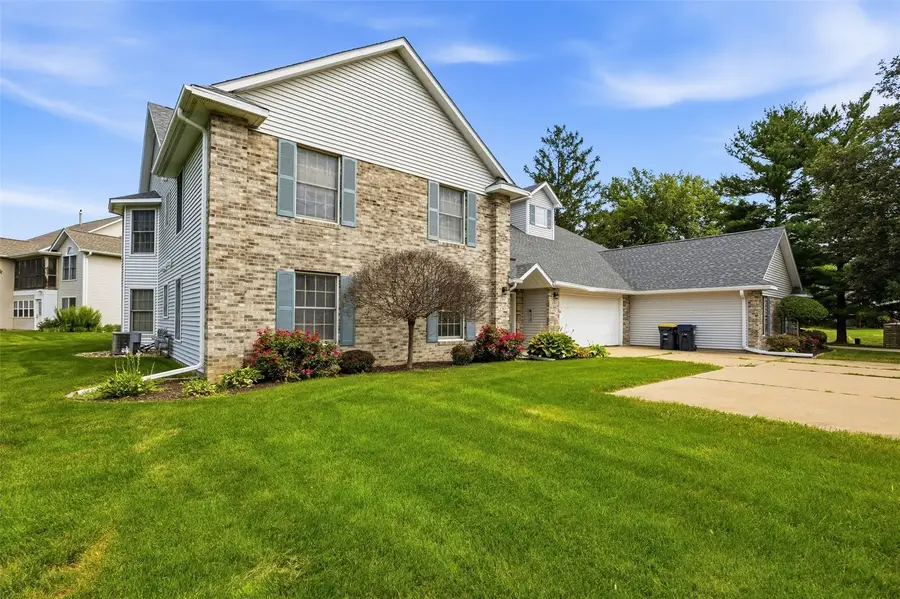 2301 Willowbrooke Lane, Iowa City, IA 52246 - #3