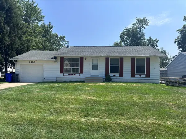 6520 Medford Lane Ne, Cedar Rapids, IA 52402